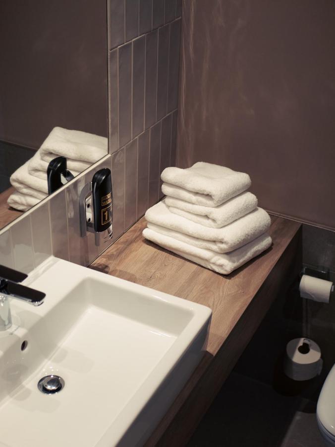 H24 Stadthotel Bernau Бернау Экстерьер фото