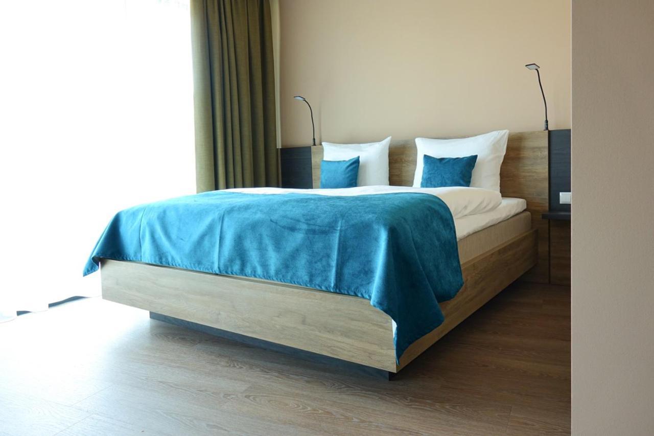 H24 Stadthotel Bernau Бернау Экстерьер фото