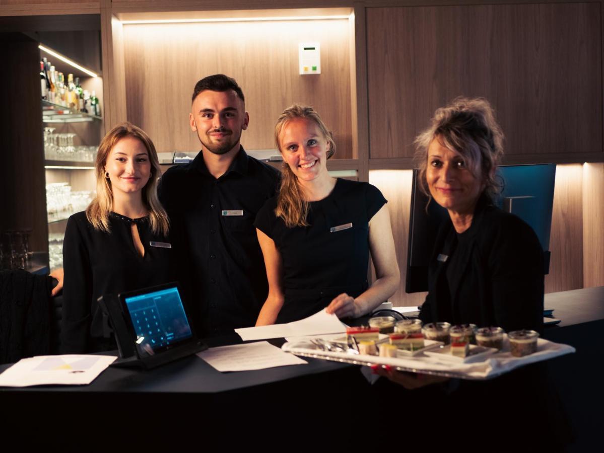 H24 Stadthotel Bernau Бернау Экстерьер фото